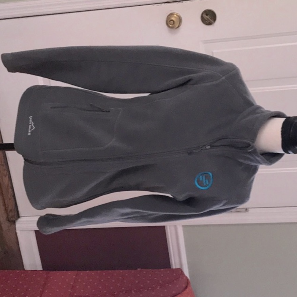 Women’s Gray fleece jacket